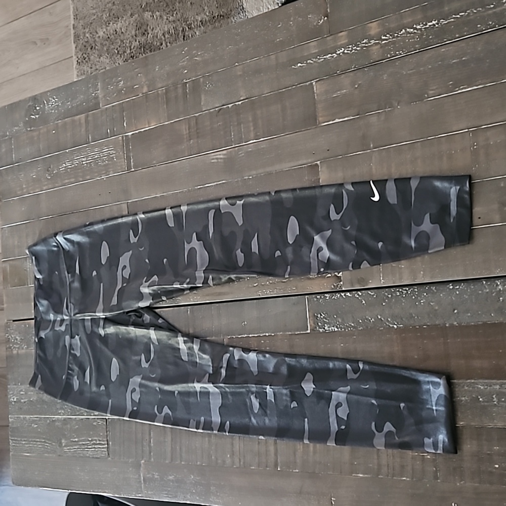 Nike leggings